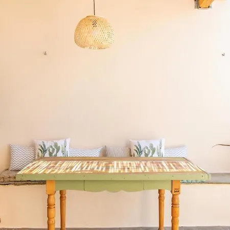 Holiday home Triantaros Icon House *